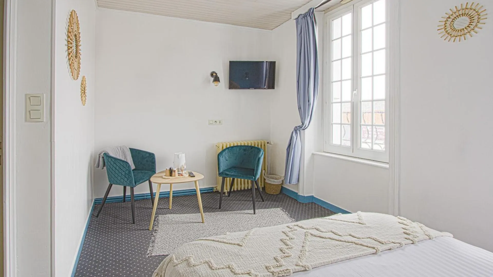 *** Bed & Breakfast Le Relais De La Rance - Chambres D'Hotes Quedillac France