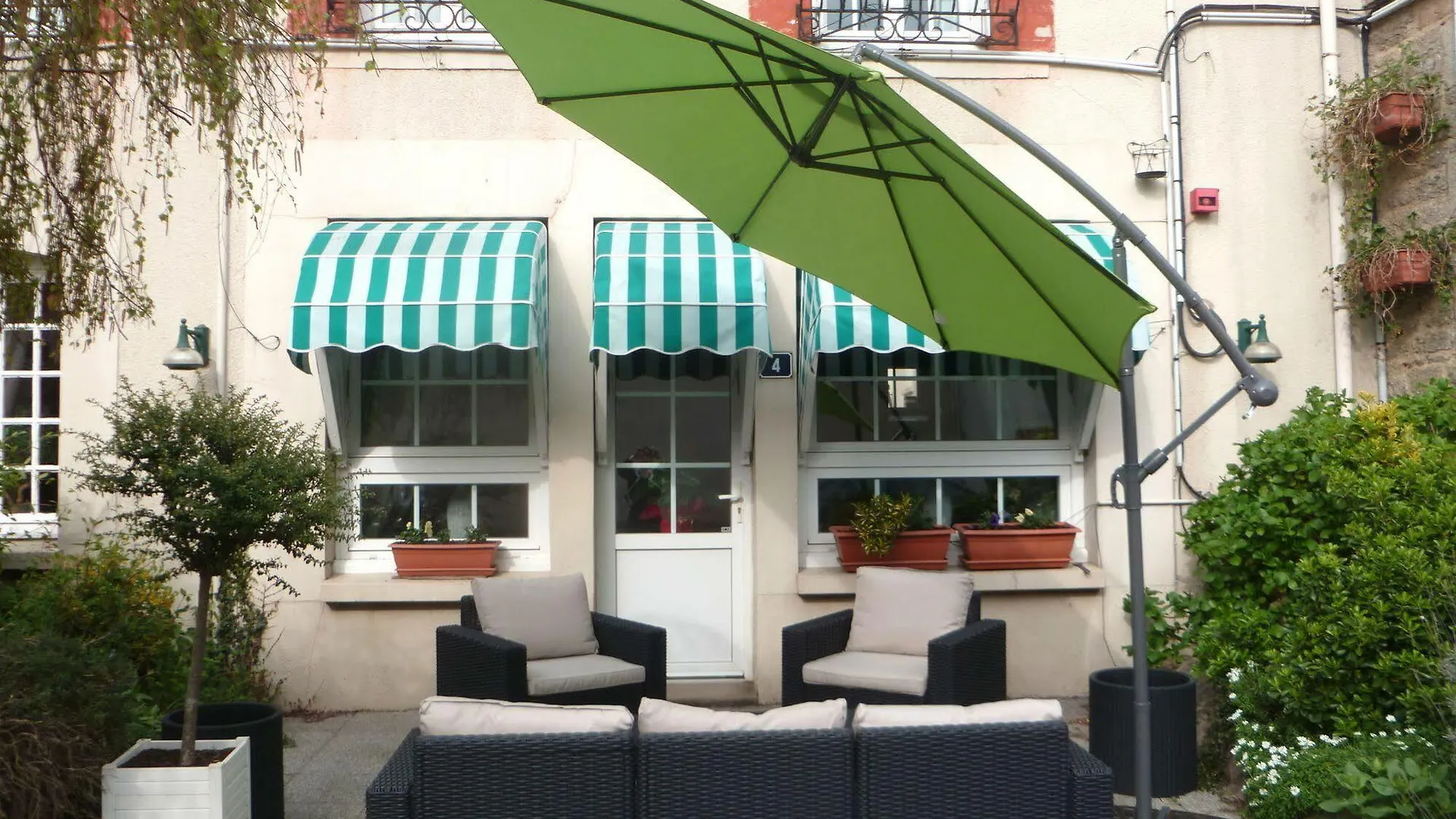 Le Relais De La Rance - Chambres D'Hotes Quedillac France